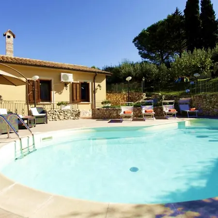 Monte Sole فيلة سكوبيلو